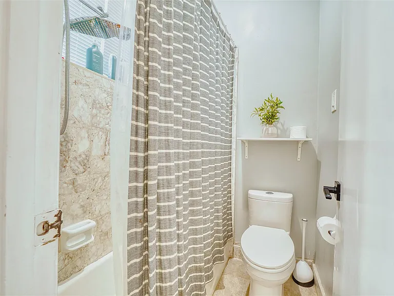 7606 Portal Dr — Photo 20