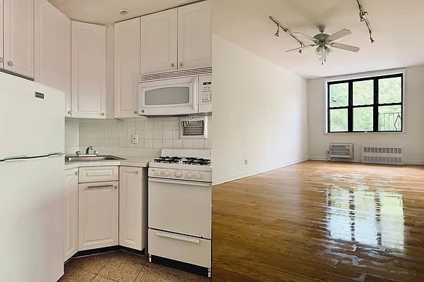 Rented by Quest Realty Sunnyside Corp | media 4