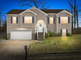 1363 Constitution Dr, Clarksville, TN 37042