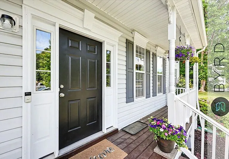 6794 Sassafras Dr — Photo 3