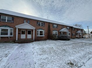660 Middle Tpke E, Manchester, CT 06040