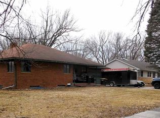 426 1st Ave SW, Winnebago, MN 56098