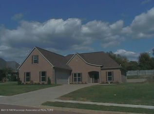 590 Cobblestone Ln, Hernando, MS 38632