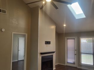 765 Rock Creek Dr, Euless, TX 76039