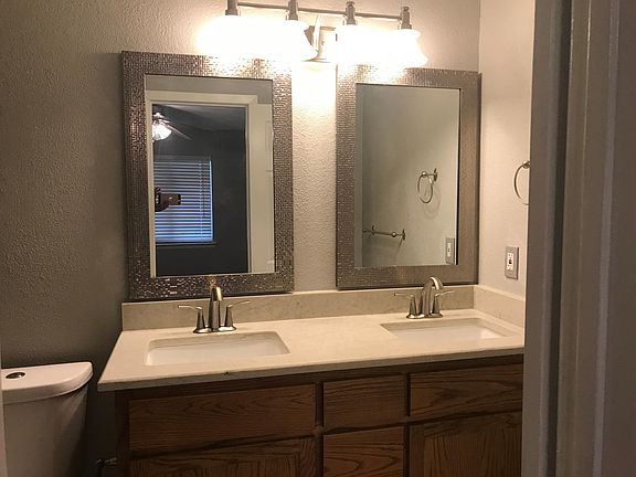 2nd image of 303 Lone Oak Cir