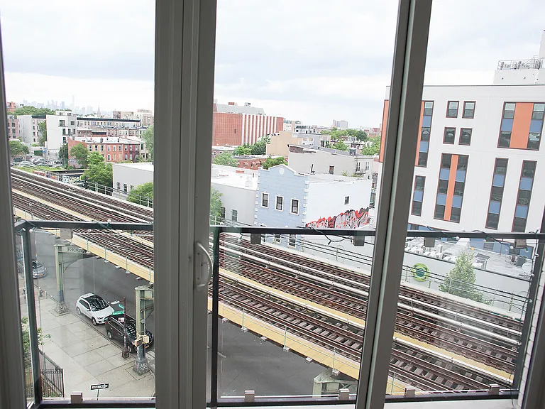 936 Madison St #5F — Photo 7