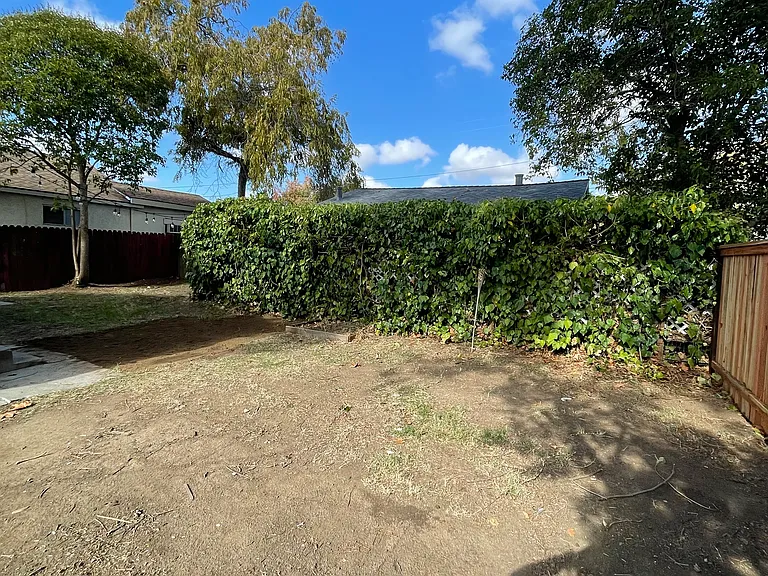 600 Grove St — Photo 20