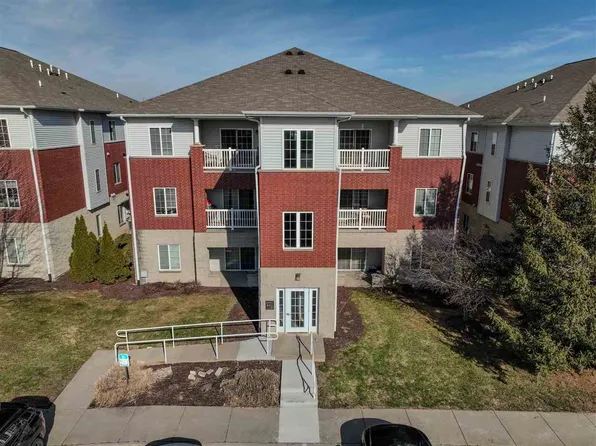 4343 York Pl, Iowa City, IA 52245