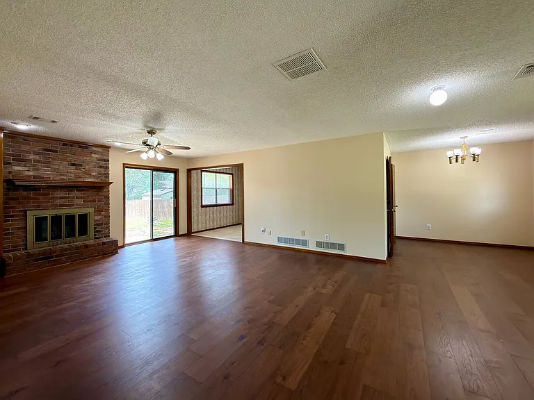 9612 Apple Gate Dr — Photo 4