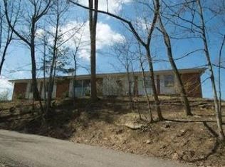 19 Greenbrier Dr, Athens, OH 45701