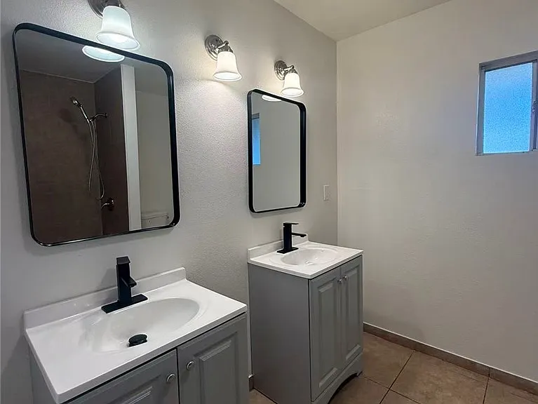 2018 Las Vegas Ave #8 — Photo 18