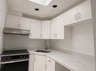 (Undisclosed Address), Whitestone, NY 11357