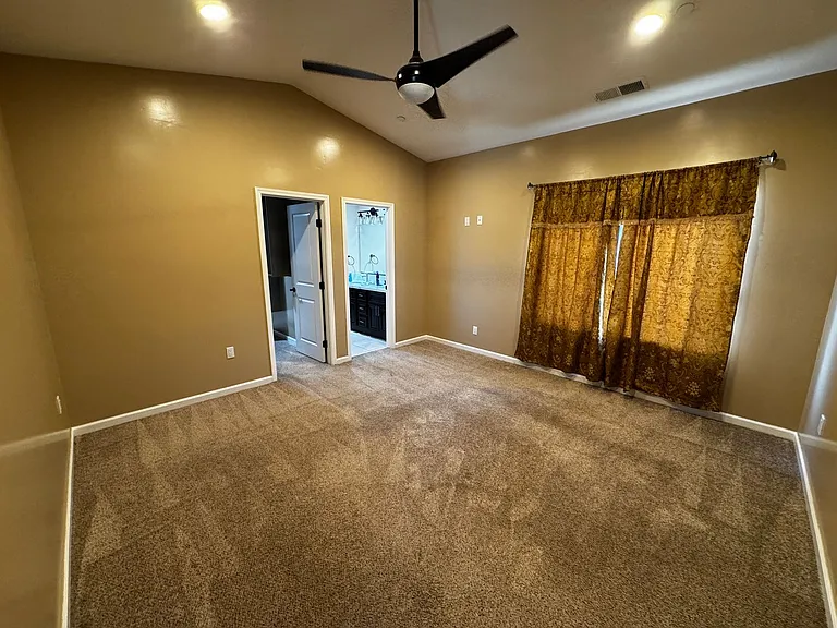 701 Star Ct — Photo 11
