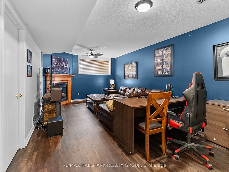2250 Silverado Cres — Photo 20