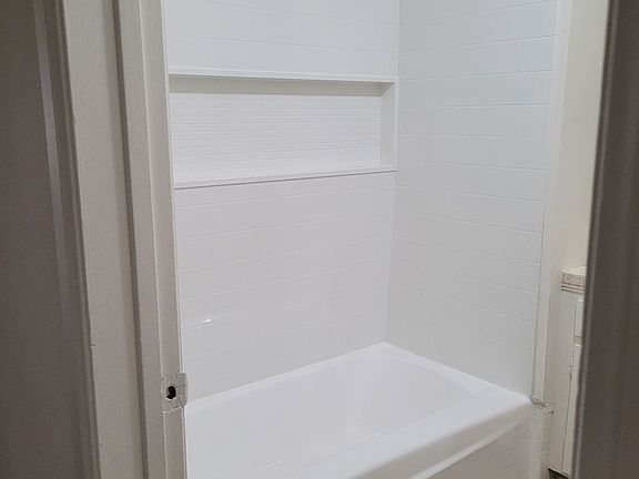 4th image of 475 E Cypress Ave #208