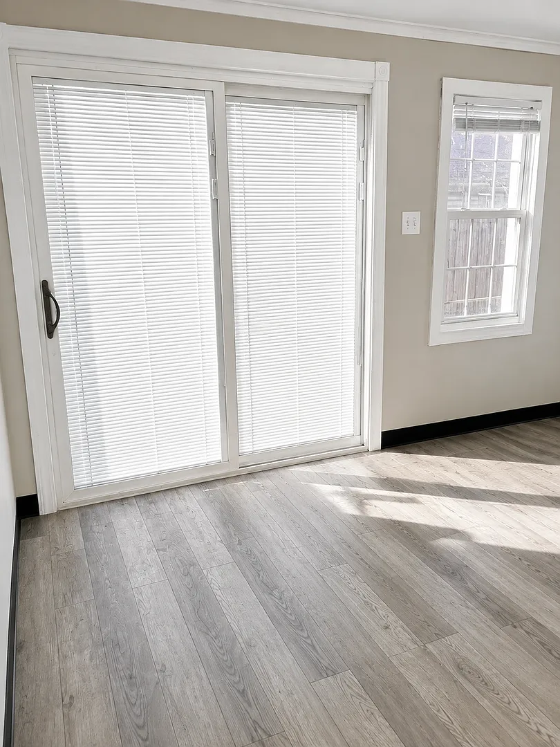 Charming 2-Bedroom Home Near Downtown Delaware! — Photo 3