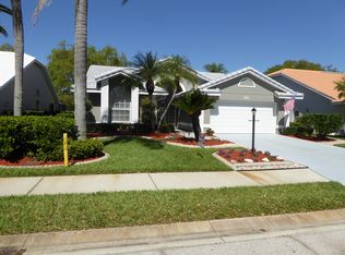 6909 Stone River Rd, Bradenton, FL 34203