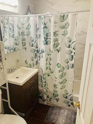 Rented by Oxford Property Group | media 10