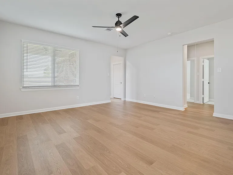 1119 Campside Dr — Photo 11