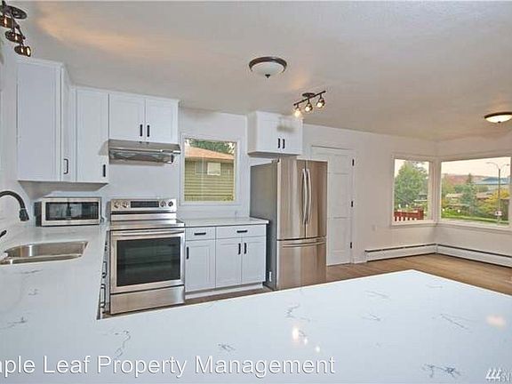 5th image of 1115 Avenue C