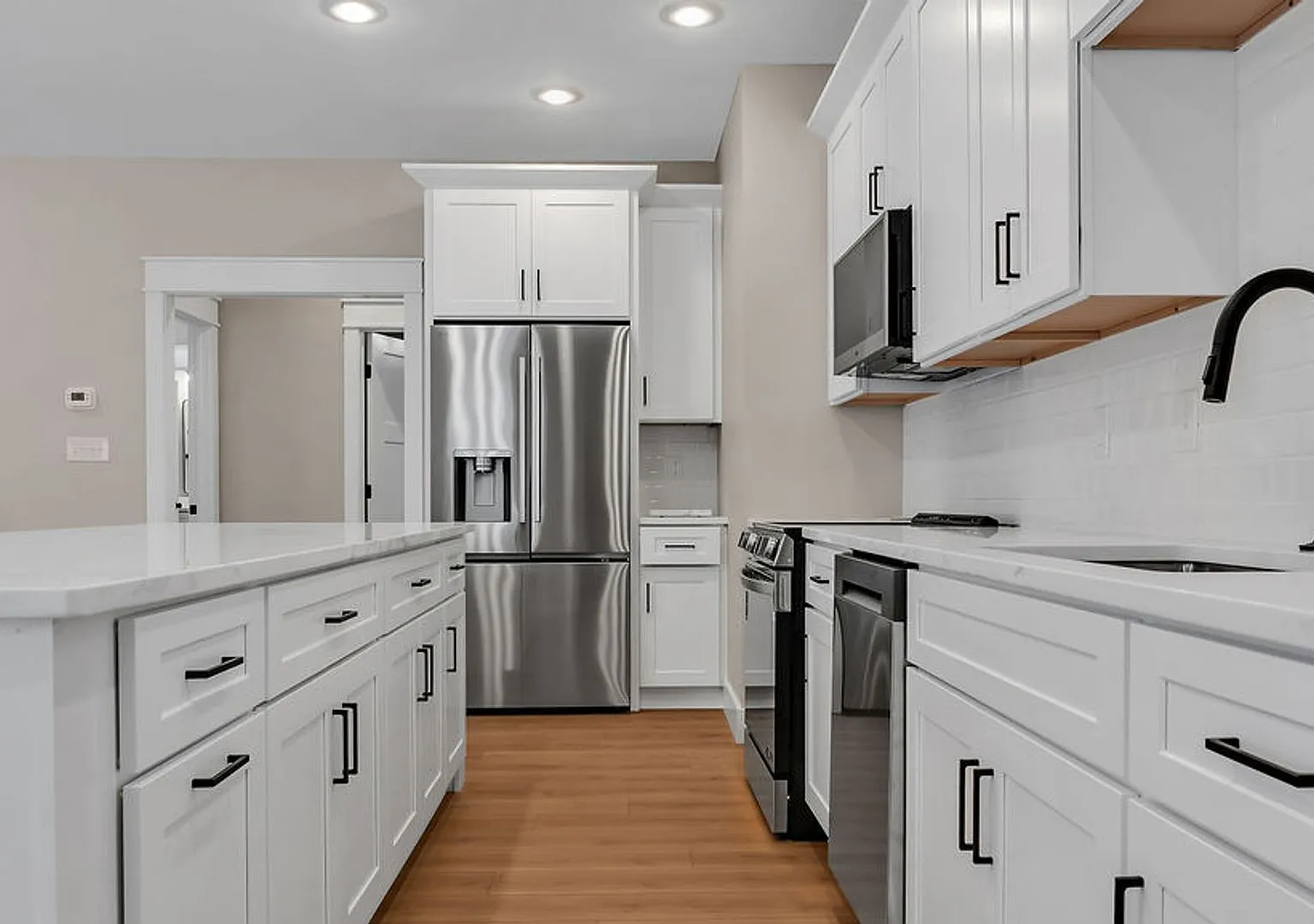 310 North Jefferson St — Photo 1