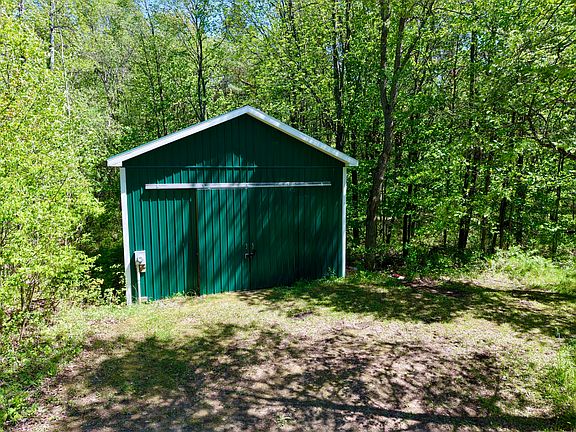 4th image of 316 Baker Rd