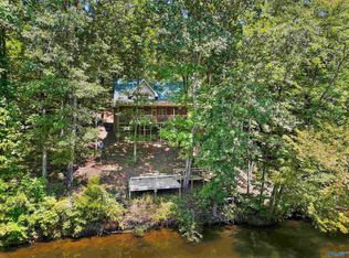 10621 New Cut Rd, Athens, AL 35611