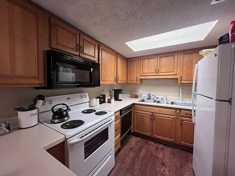 449 Harper Ave #11 — Photo 11