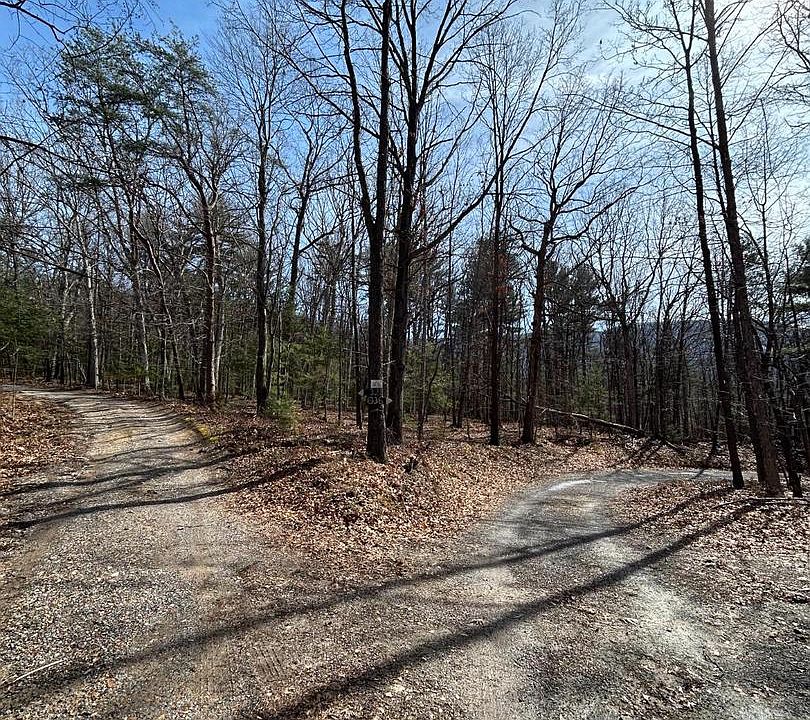 1st image of 301 Abbotts Ln