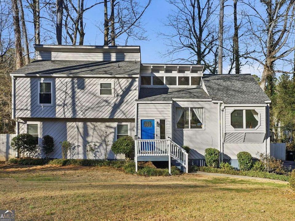 1st image of 3981 Lookout Point Dr