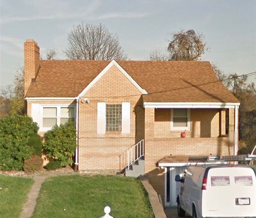 1st image of 104 Queen Dr