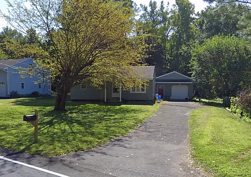 190 Church Rd Photo 1