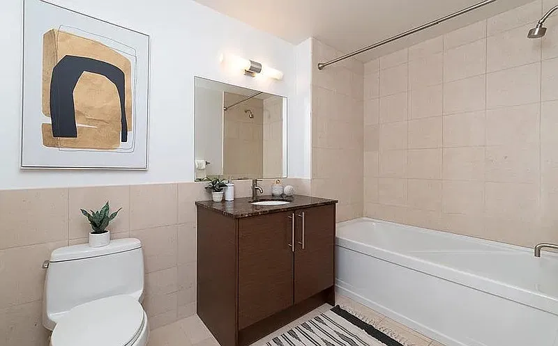 1 bed, 1.0 bath, 809 sqft, $3,800 — Photo 2