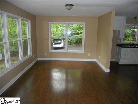 2nd image of 1363 W Lakeshore Dr