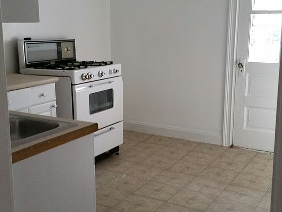 2nd image of 4616-4618 Arsenal St