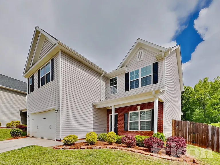 5 Stanwick Ct — Photo 2