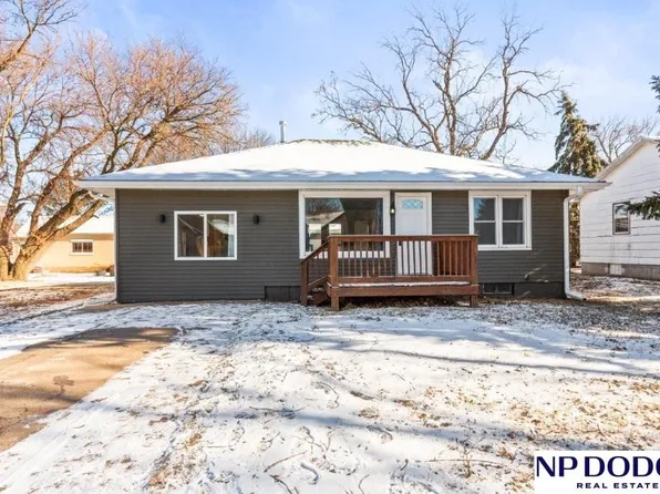 656 N 9th St, David City, NE 68632