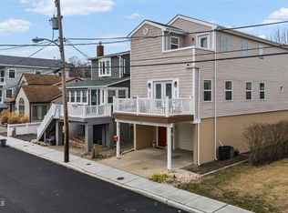 10 Central Ave, Highlands, NJ 07732