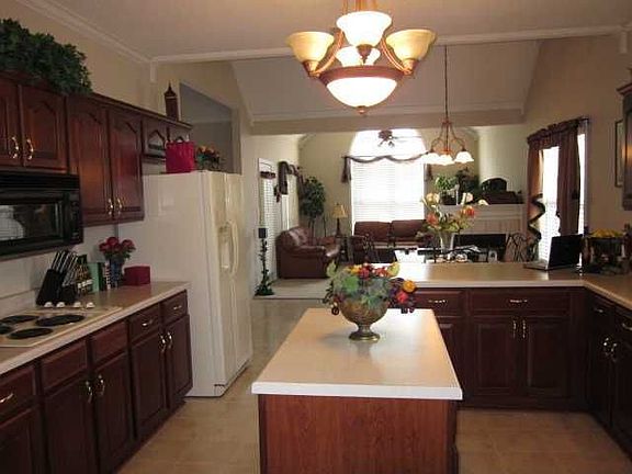 4th image of 7271 Millers Grove Ln