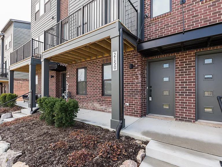 2150 Park Dr — Photo 32