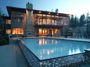 71 Pine St APT 211, Edmonds, WA 98020