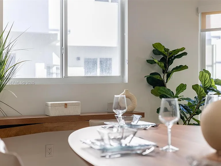 1975 Calais Dr #4 — Photo 20