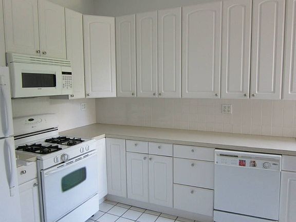 3rd image of 501 W 110th St APT 3D