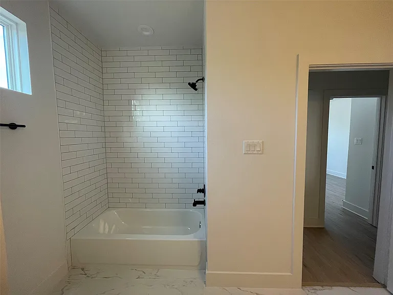 6412 Highland Pine Ln — Photo 16