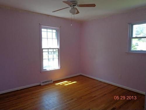 3rd image of 2810 Silver Leaf Dr