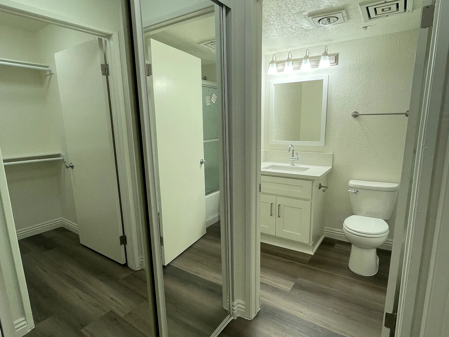 Whitley Lofts — Photo 4
