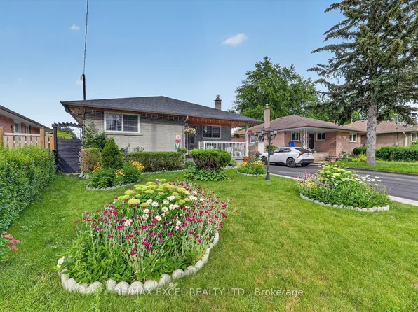62 Sundance Cres, Toronto, ON M1G 2M2