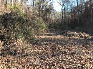 2920 Bat Creek Rd E, Vonore, TN 37885