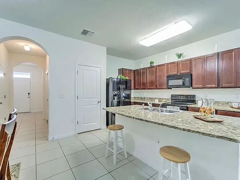 8982 Indigo Trail Loop — Photo 2