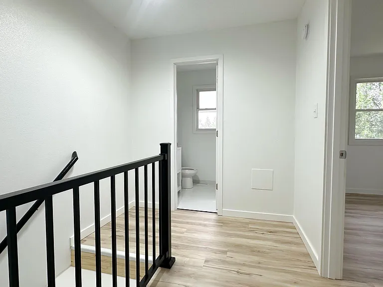 828 Wildwood Rd — Photo 6
